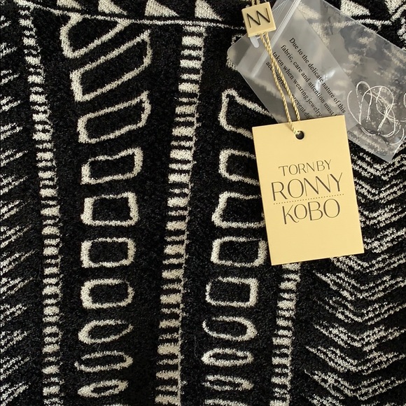 Torn By Ronny Kobo Fitted Crop Sweater - Picture 2 of 4